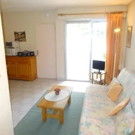 Bona Apartment